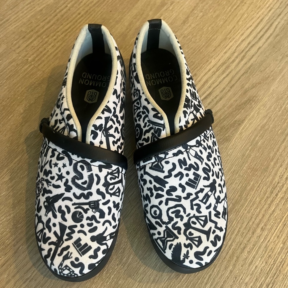 Women's Black and White Patterned Sneakers